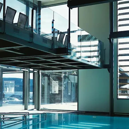& Hotel 4*