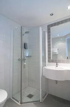 Hotel &