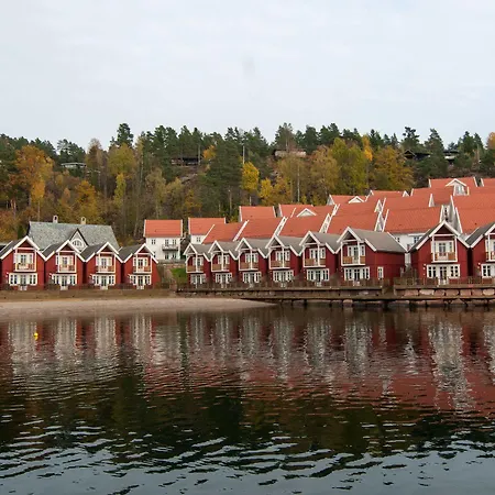 & Hotel 4*