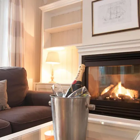& Hotel 4*