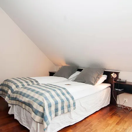 & Hotel 4*