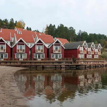 & Hotel